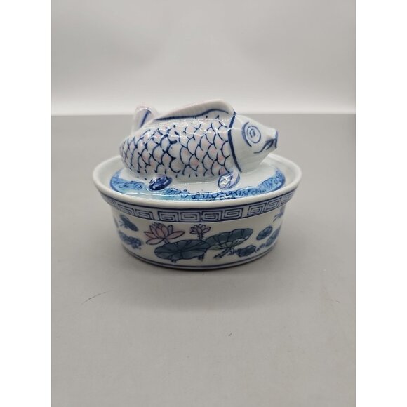 Vintage Koi Fish Blue & White Lidded Candy Butter Trinket Dish Porcelain - Picture 1 of 9